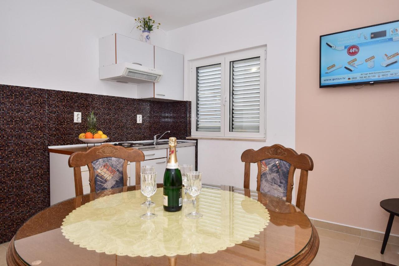 Apartments Makarska Gudelj Cvitan Exterior photo