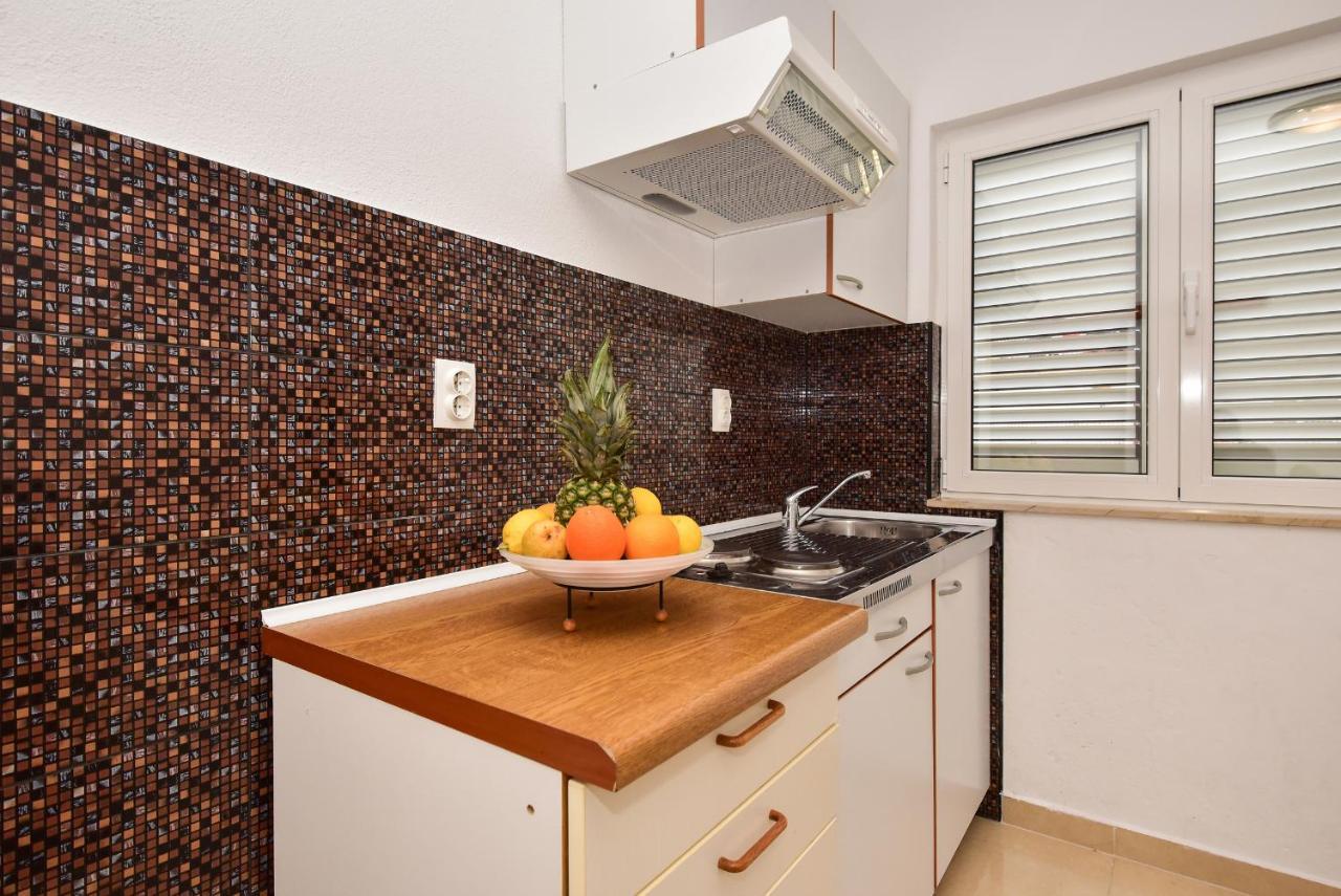 Apartments Makarska Gudelj Cvitan Exterior photo