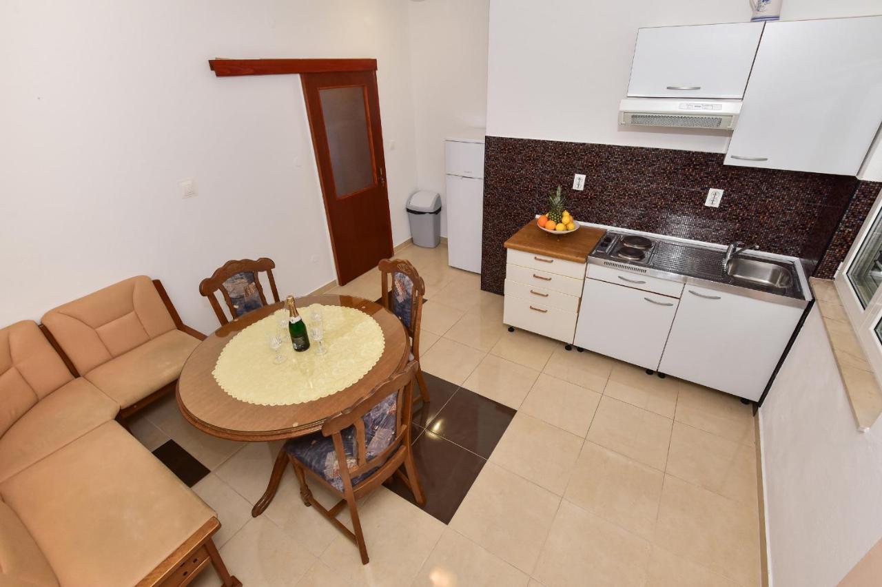 Apartments Makarska Gudelj Cvitan Exterior photo
