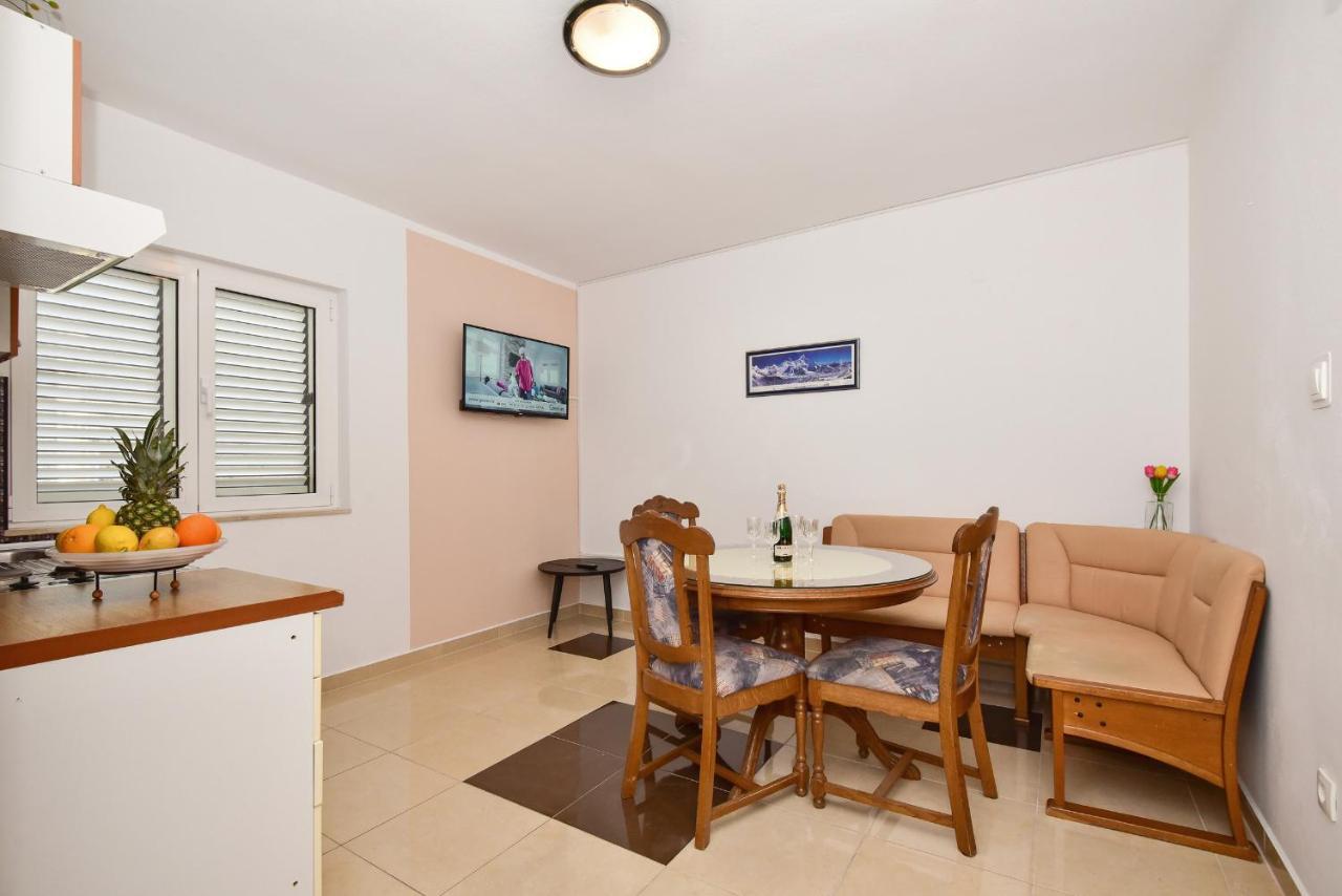 Apartments Makarska Gudelj Cvitan Exterior photo